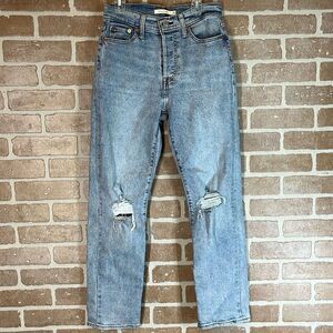 Levi's Premium Denim Wedgie Straight Button Fly Distressed Jeans 26